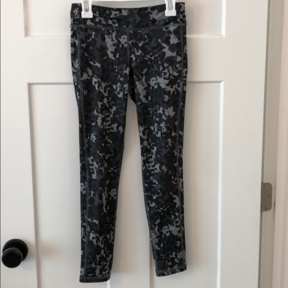 Leopard athletic leggings